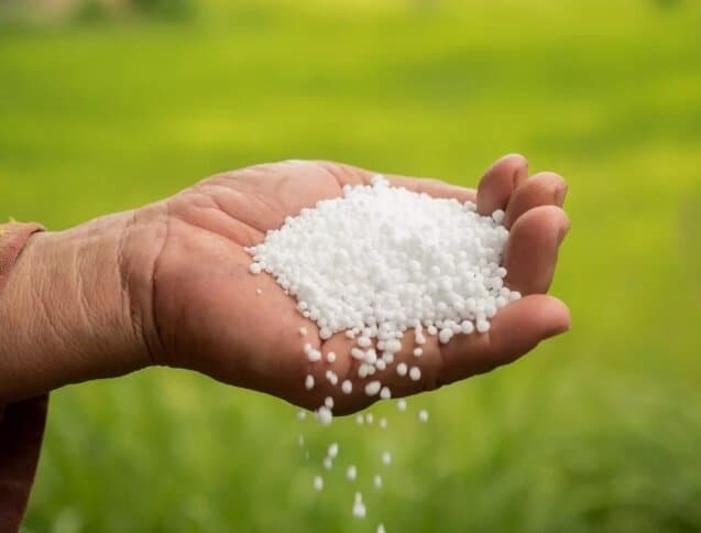 کود اوره کشاورزی با کیفیت برای افزایش بهره‌ وری خاک